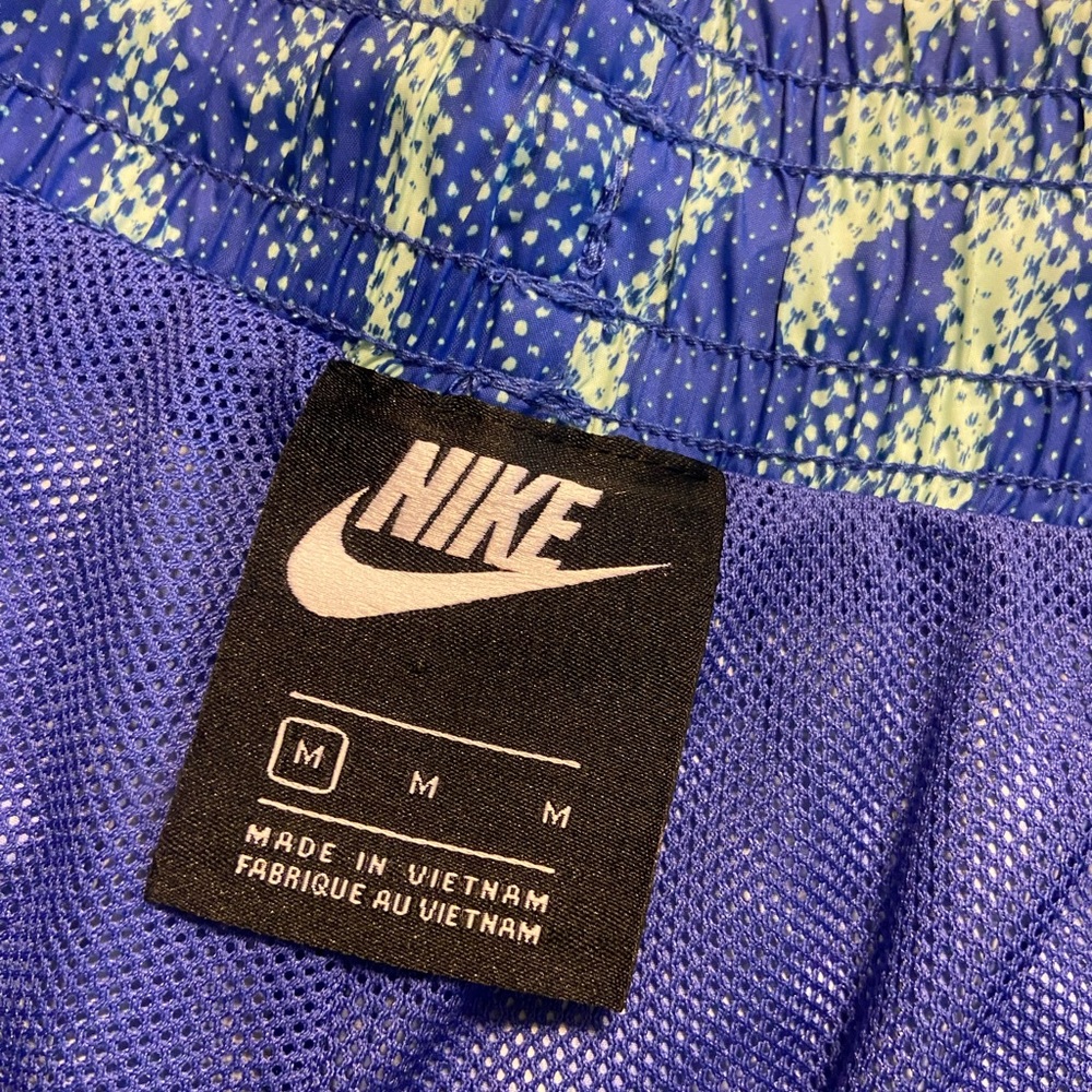 Nike sportswear woven animal print women’s blue/green Medium - Picture 6 of 9